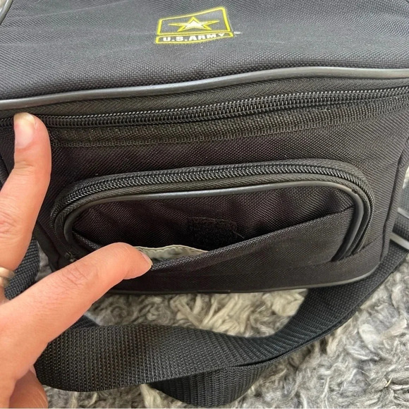 ⭐️🇺🇸 US Army Insulated Lunchbox with pockets and strap. - Picture 10 of 11